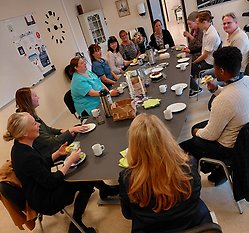 Fullt i personalrummet vid Nygården